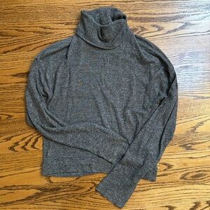 Nation ltd lightweight turtleneck sweater, medium